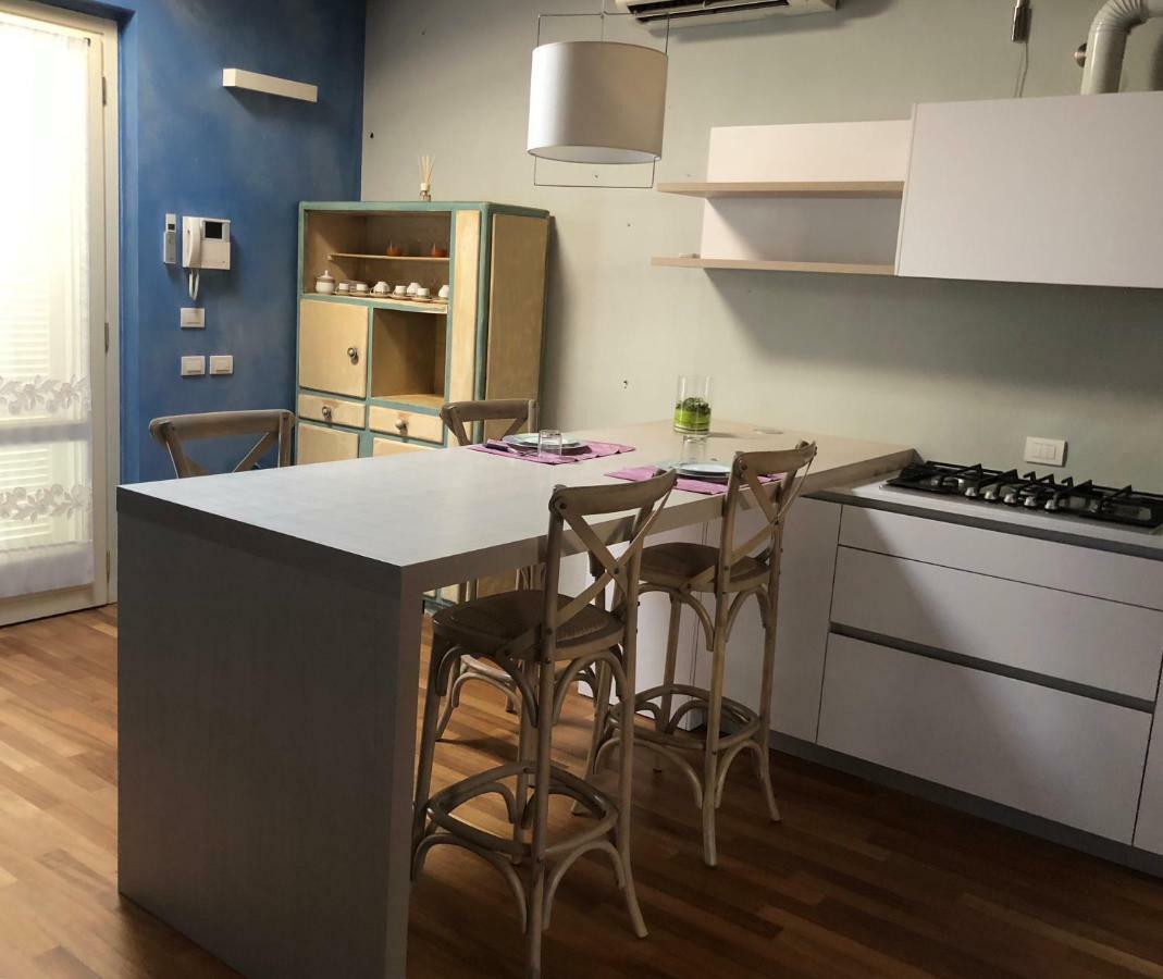 Senza Pensieri Residence Carlo Urbino Crema Bagian luar foto